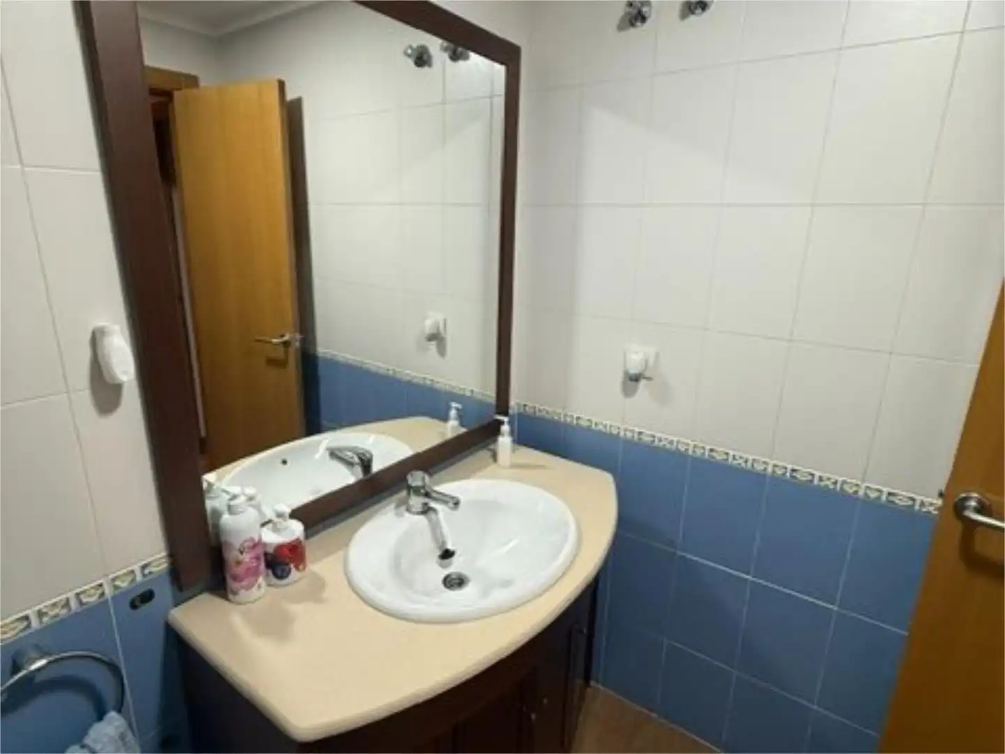 Piso en venta en Calle San Ignacio de Loyola, 25, Plaza de Toros - Avenida Chapí - Trinquete Baño de Piso en venta en Elda con Aire acondicionado