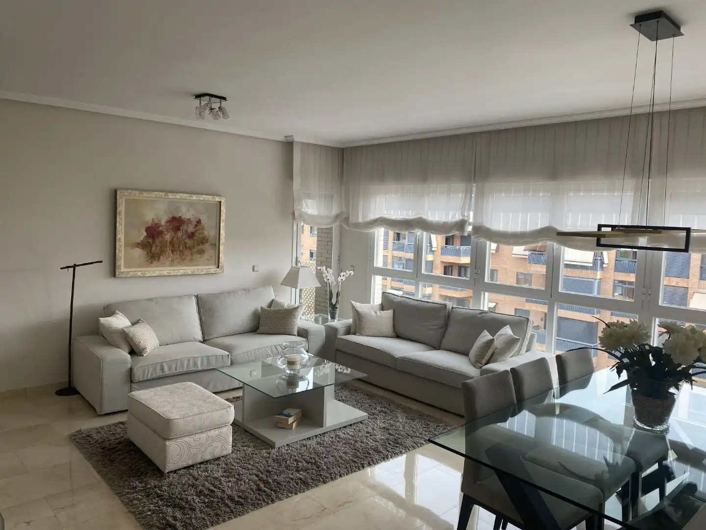 Wohnzimmer von Dachboden zum Verkauf in  Madrid Capital mit Klimaanlage, Terrasse und Schwimmbad