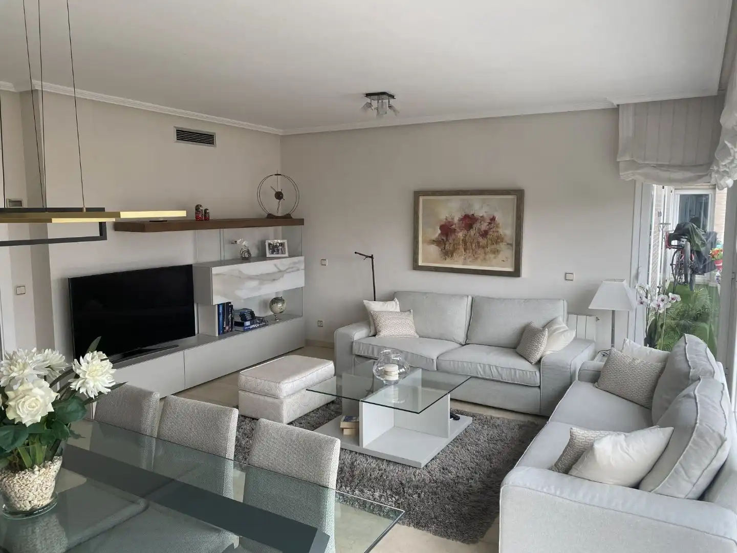 Wohnzimmer von Dachboden zum Verkauf in  Madrid Capital mit Klimaanlage, Terrasse und Schwimmbad