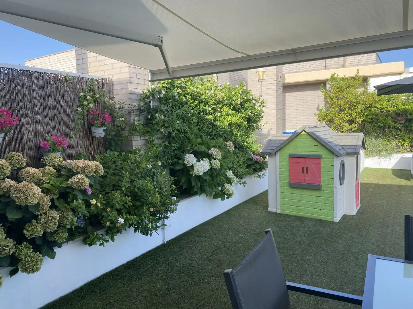 Terrasse von Dachboden zum Verkauf in  Madrid Capital mit Klimaanlage, Terrasse und Schwimmbad