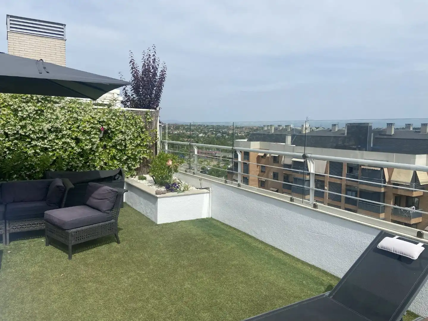 Terrasse von Dachboden zum Verkauf in  Madrid Capital mit Klimaanlage, Terrasse und Schwimmbad