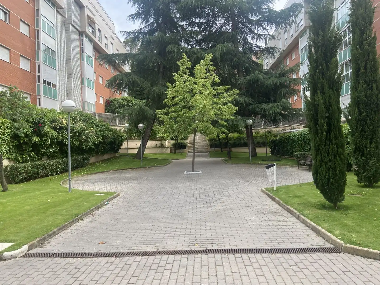 Parkplatz von Dachboden zum Verkauf in  Madrid Capital mit Klimaanlage, Terrasse und Schwimmbad