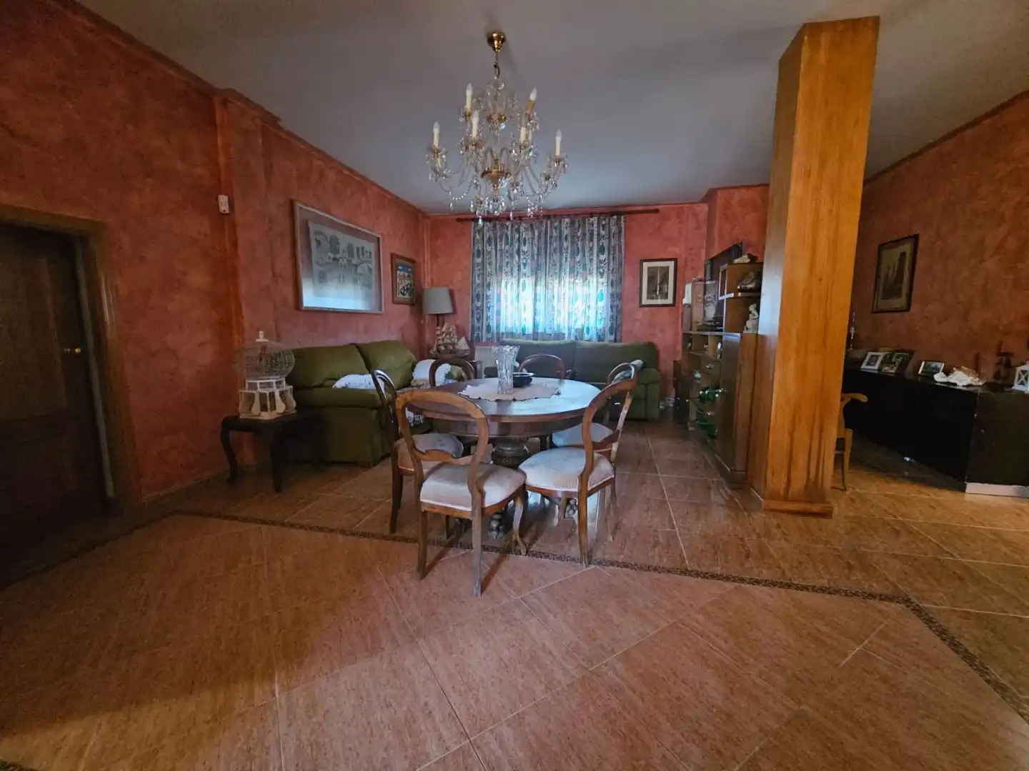 Sala de estar de Casa o chalet en venta en Navahermosa con Aire acondicionado, Calefacción y Jardín privado