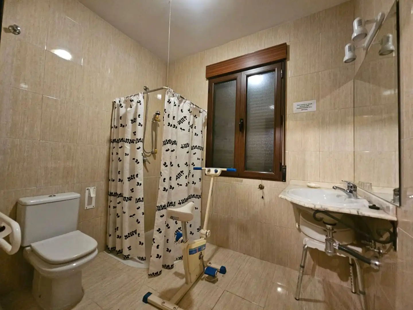 Baño de Casa o chalet en venta en Navahermosa con Aire acondicionado, Calefacción y Jardín privado