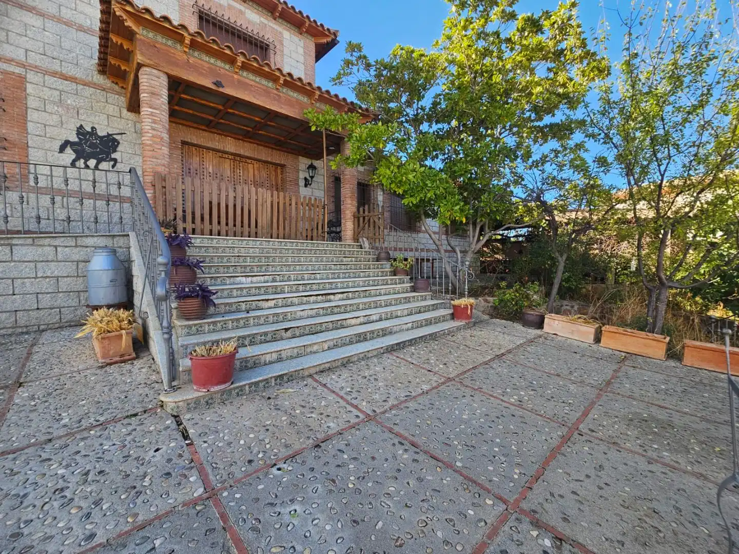 Vista exterior de Casa o chalet en venta en Navahermosa con Aire acondicionado, Calefacción y Jardín privado