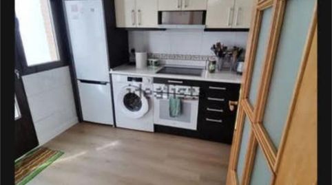 Foto 4 de Casa adosada en venta en Cenicientos, Madrid