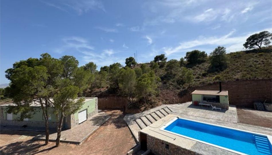Casa adosada en venta en Totana, Murcia - imagen 1 Foto 1 de Casa adosada en venta en Totana, Murcia