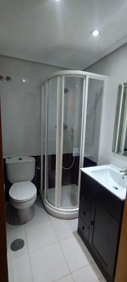 Bathroom of Flat for sale in Murcia  with Parquet flooring
