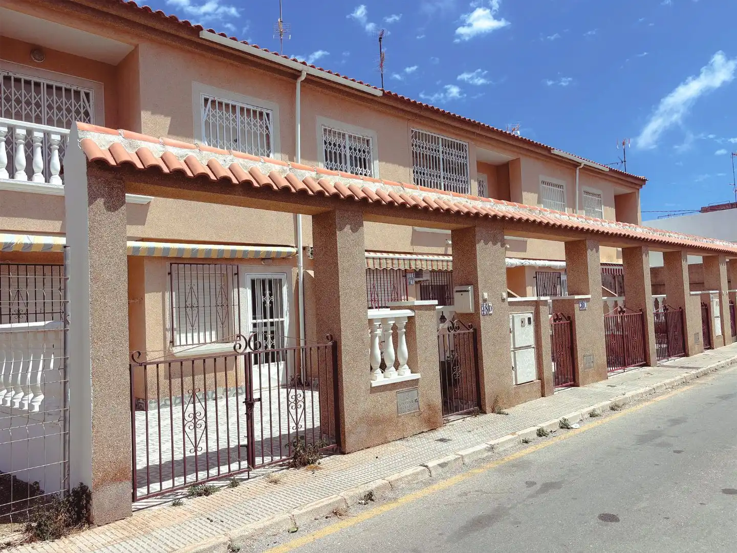 Wohnung zum Verkauf in Calle Crucero Canarias, 36, Los Cuarteros Außenansicht von Wohnung zum Verkauf in San Pedro del Pinatar mit Klimaanlage, Terrasse und Balkon