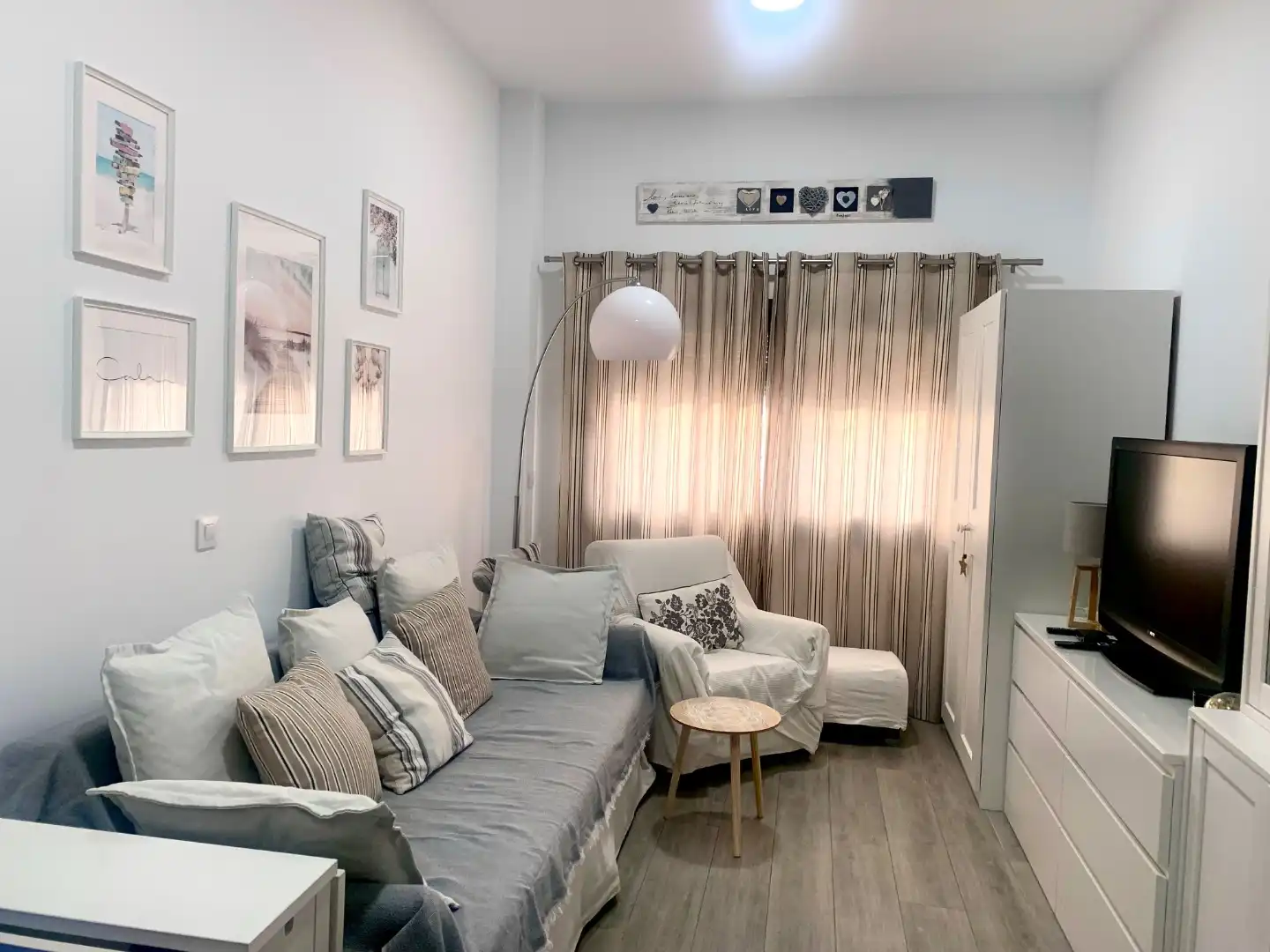 Apartamento de alquiler en Calle Convento, 2, Tarifa ciudad Sala de estar de Apartamento de alquiler en Tarifa con Aire acondicionado, Calefacción y Terraza