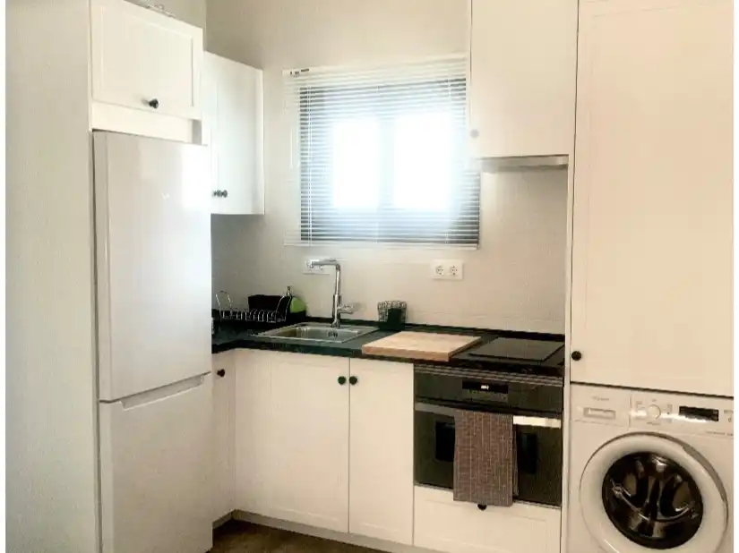 Apartamento de alquiler en Calle Convento, 2, Tarifa ciudad Cocina de Apartamento de alquiler en Tarifa con Aire acondicionado, Calefacción y Terraza