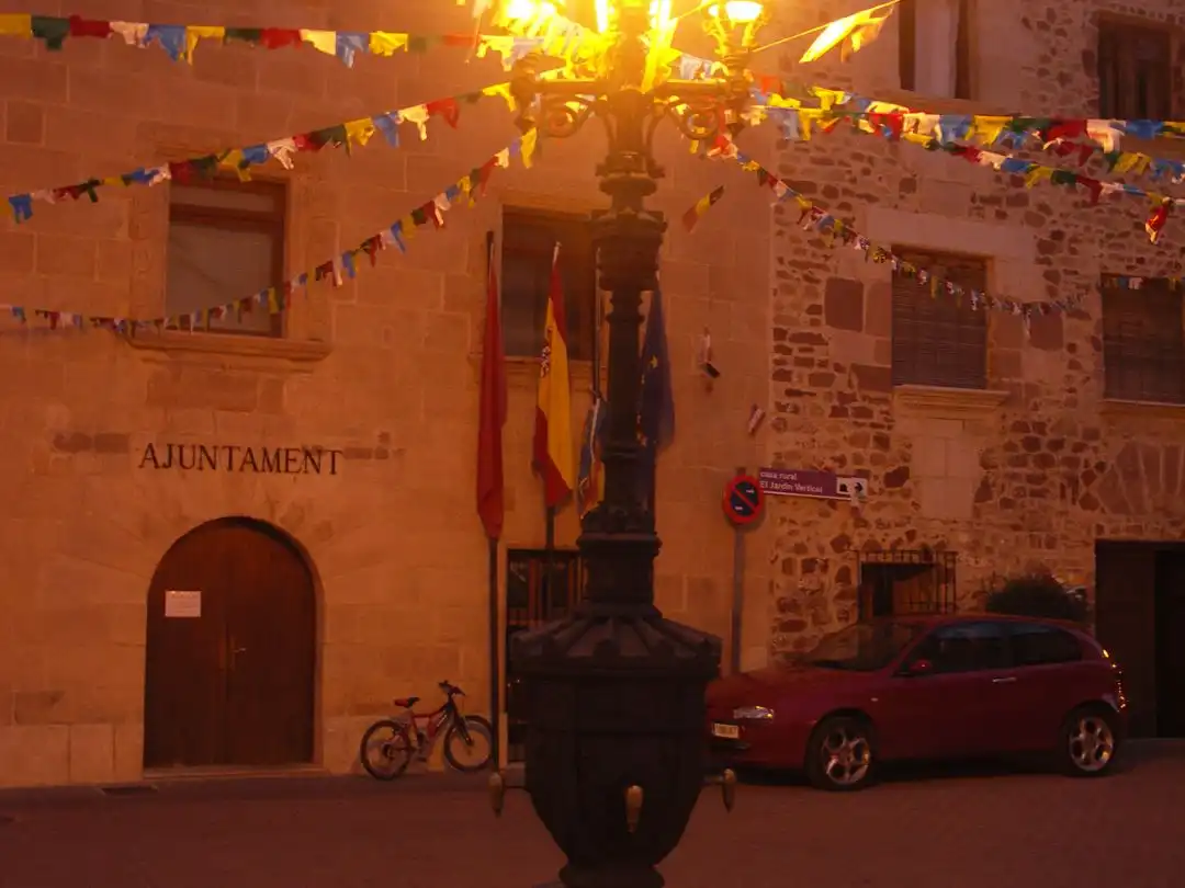 Vista exterior de Casa adosada en venda en Vilafamés amb Terrassa, Traster i Moblat