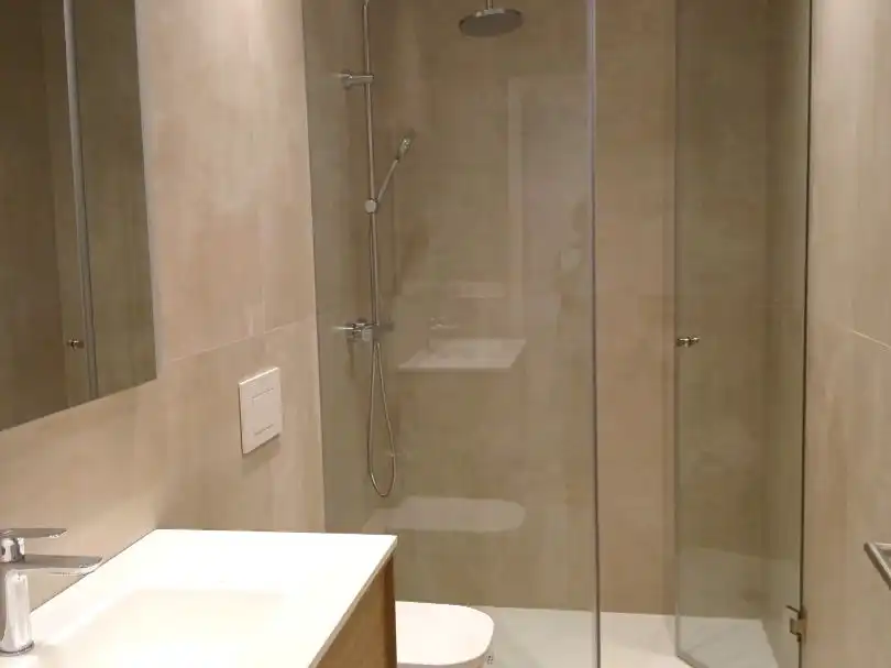Flat for sale in Matia Kalea, 38, Antiguo Bathroom of Flat for sale in Donostia - San Sebastián with Balcony