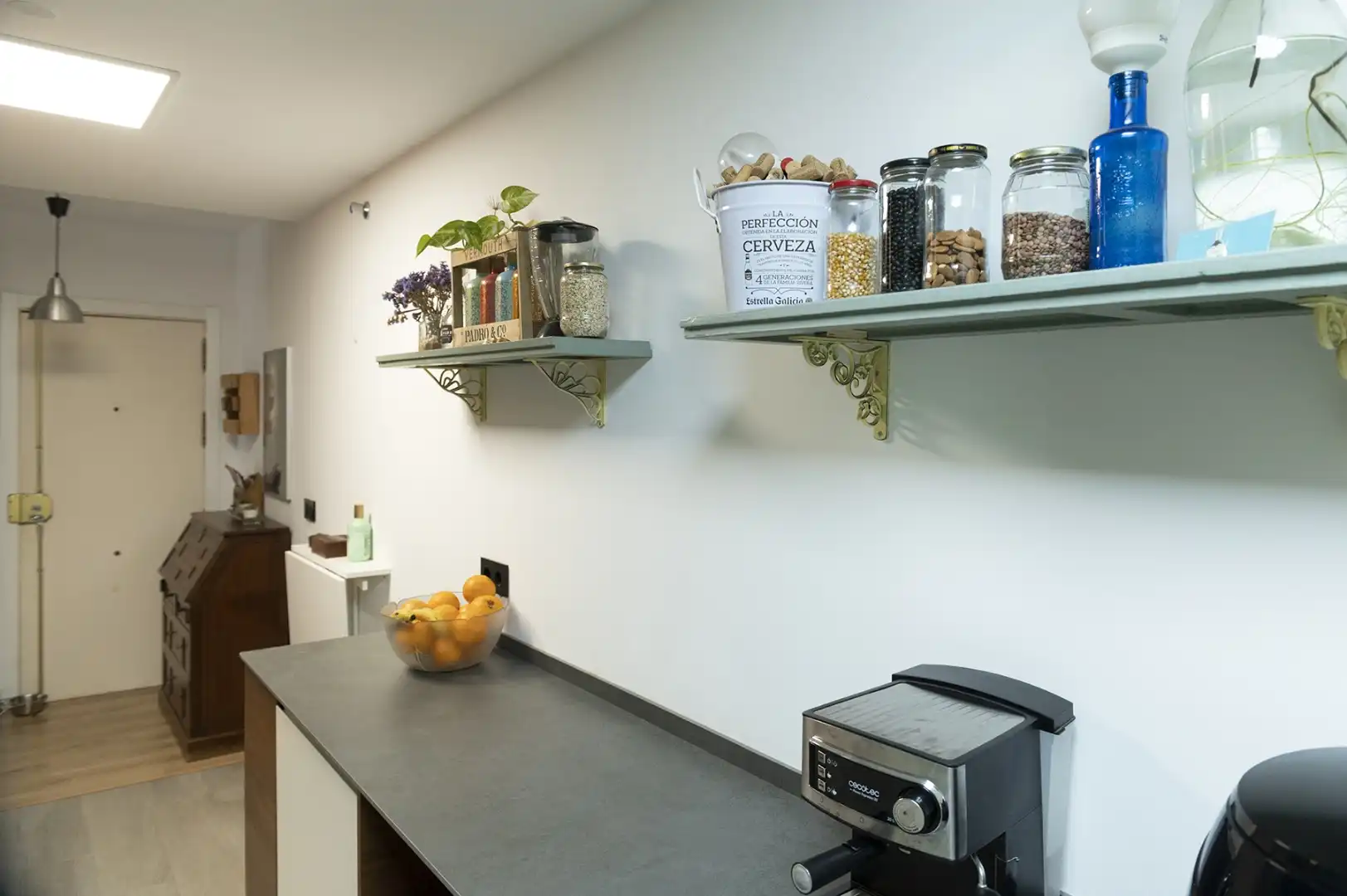 Piso en venta en Calle Alcaparron, 26, Cerrado de Calderón - Hacienda Paredes Cocina de Piso en venta en Málaga con Aire acondicionado, Jardín privado y Parquet