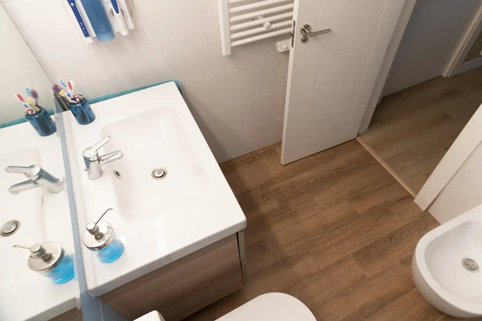 Piso en venta en Calle Alcaparron, 26, Cerrado de Calderón - Hacienda Paredes Baño de Piso en venta en Málaga con Aire acondicionado, Jardín privado y Parquet
