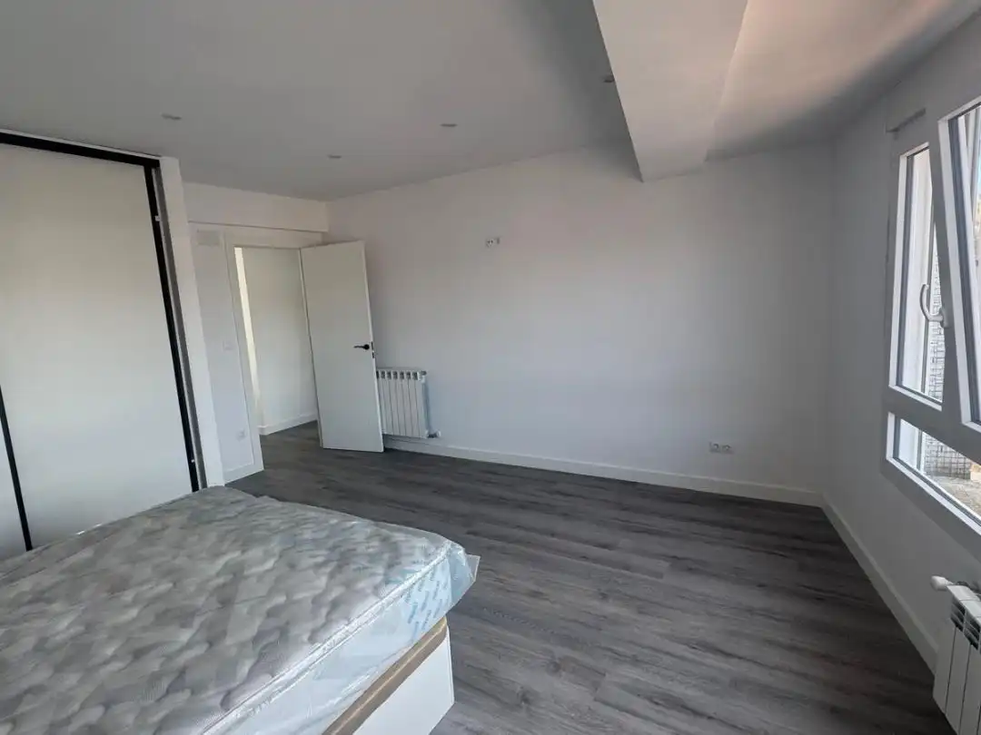 Wohnung zur Miete in Avenida Compostilla, 3, Centro Schlafzimmer von Wohnung zur Miete in Ponferrada mit Heizung, Terrasse und Möbliert