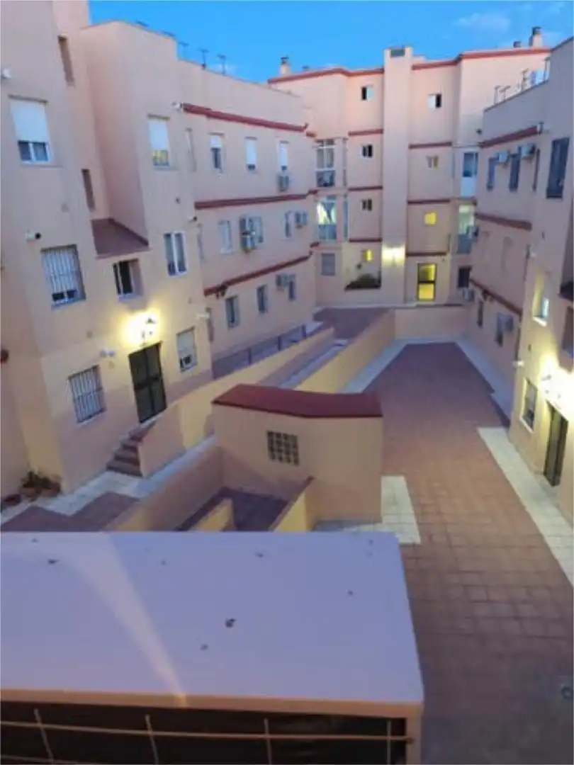 Piso en venta en Centro - Doña Mercedes Vista exterior de Piso en venta en Dos Hermanas con Trastero