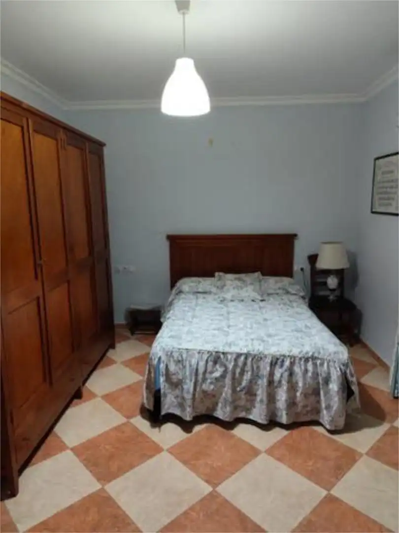 Piso en venta en Centro - Doña Mercedes Habitación de Piso en venta en Dos Hermanas con Trastero