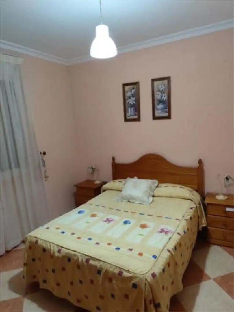 Piso en venta en Centro - Doña Mercedes Habitación de Piso en venta en Dos Hermanas con Trastero