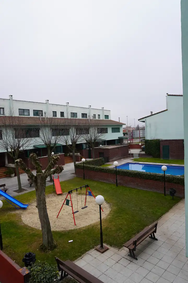 Vista exterior de Piso en venta en Valladolid con Calefacción, Parquet y Trastero