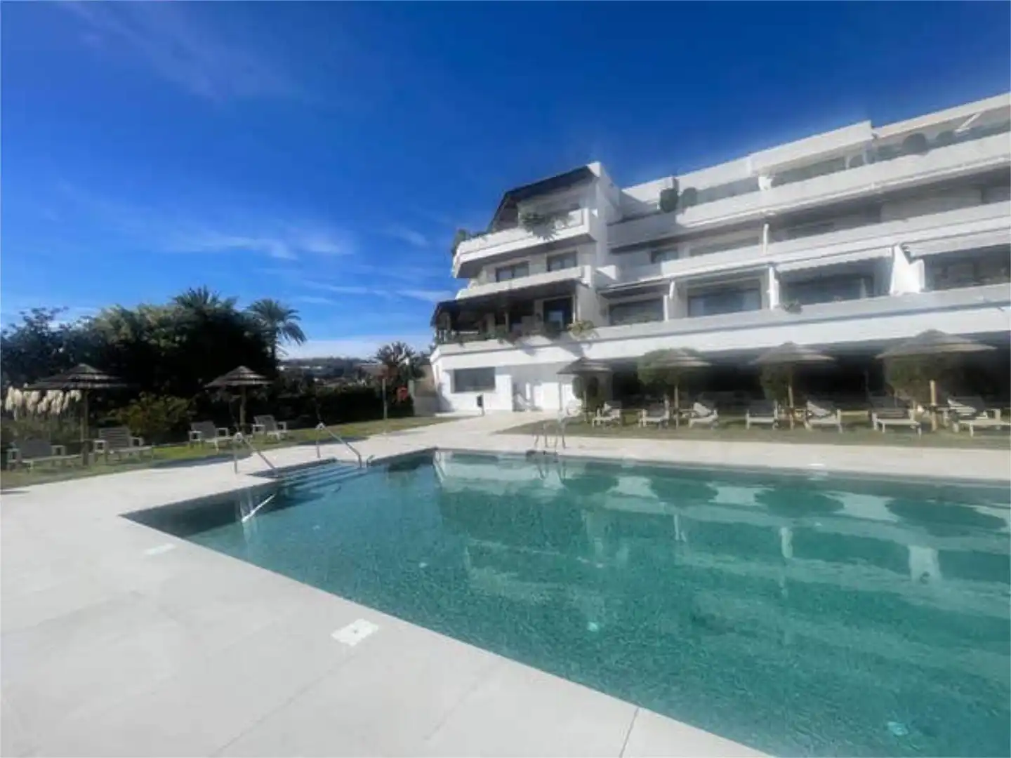 Flat for rent in Aloha Garden of Flat for rent in Marbella with Private garden, Terrace and Swimming Pool