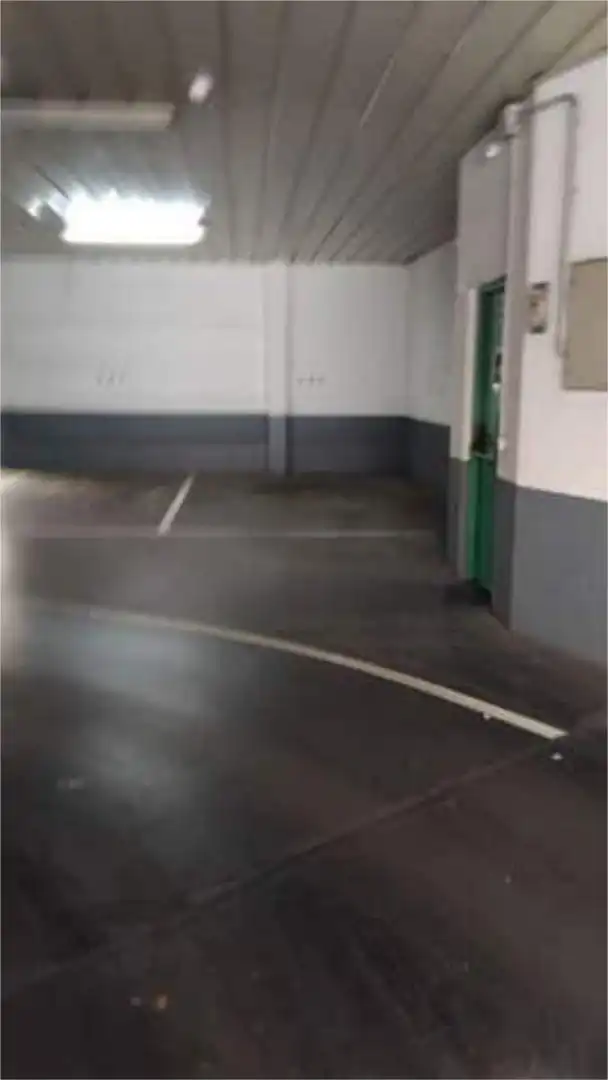 Garage zur Miete in Aranbizkarra Parkplatz von Garage zur Miete in Vitoria - Gasteiz