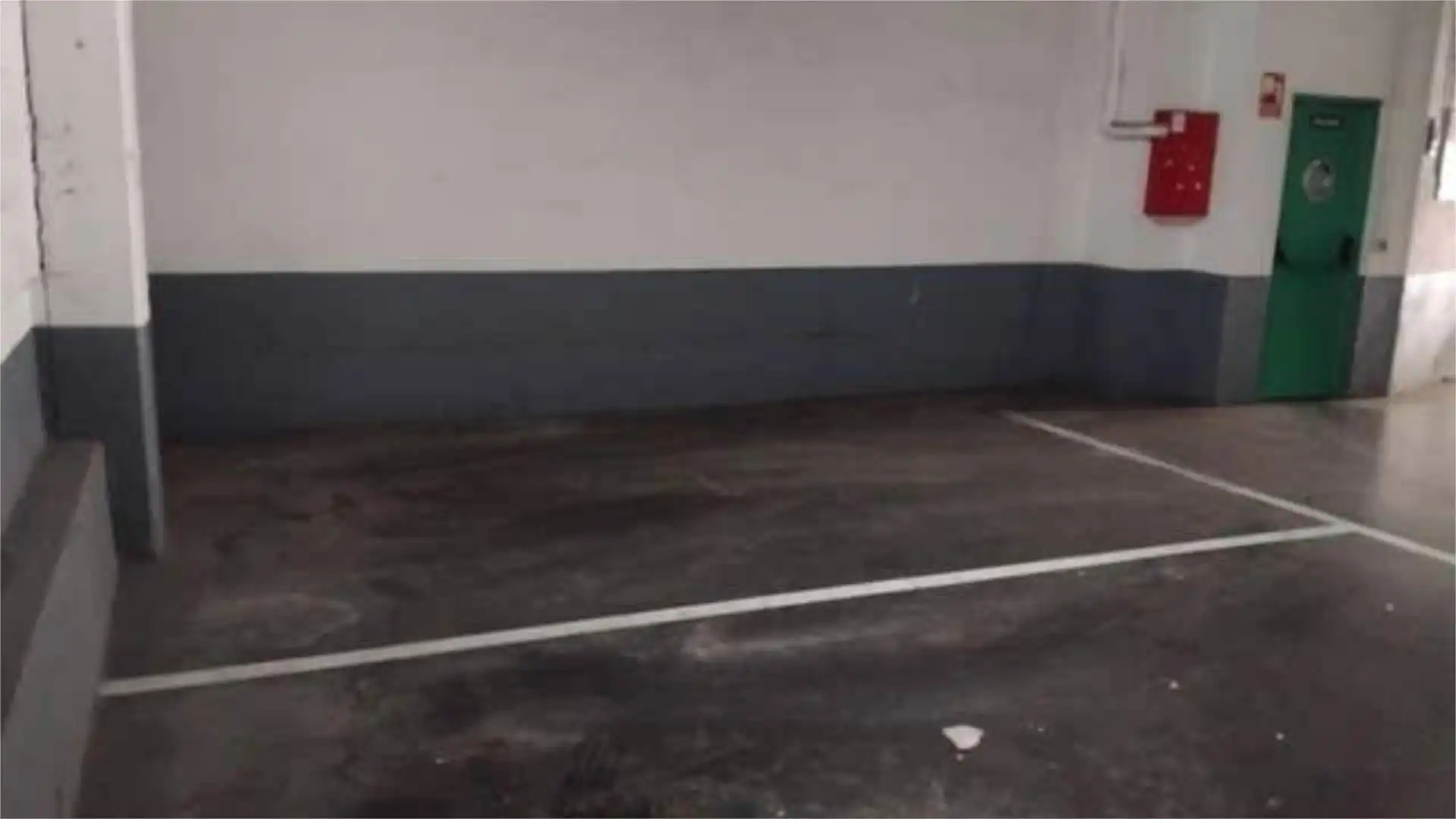 Garage zur Miete in Aranbizkarra Parkplatz von Garage zur Miete in Vitoria - Gasteiz