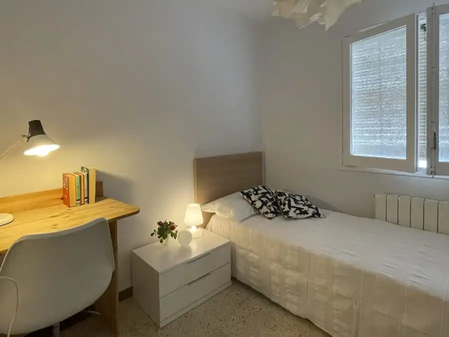 Room in Avinguda de la Generalitat, 5, Mollerussa Room in Avinguda de la Generalitat, 5, Mollerussa