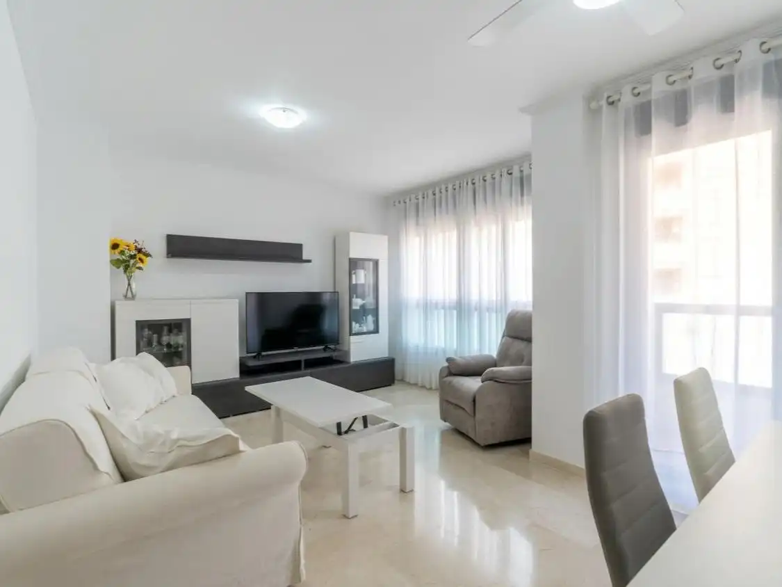Piso en venta en Carrer de Manuel Broseta, 39, Oliva pueblo Sala de estar de Piso en venta en Oliva con Aire acondicionado y Balcón