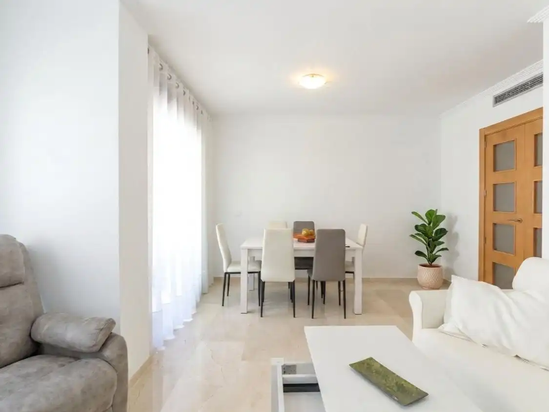 Piso en venta en Carrer de Manuel Broseta, 39, Oliva pueblo Comedor de Piso en venta en Oliva con Aire acondicionado y Balcón