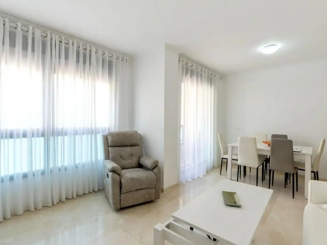 Piso en venta en Carrer de Manuel Broseta, 39, Oliva pueblo Sala de estar de Piso en venta en Oliva con Aire acondicionado y Balcón