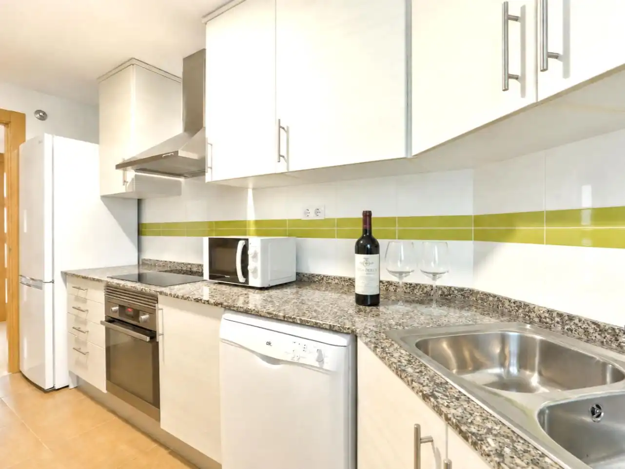 Piso en venta en Carrer de Manuel Broseta, 39, Oliva pueblo Cocina de Piso en venta en Oliva con Aire acondicionado y Balcón