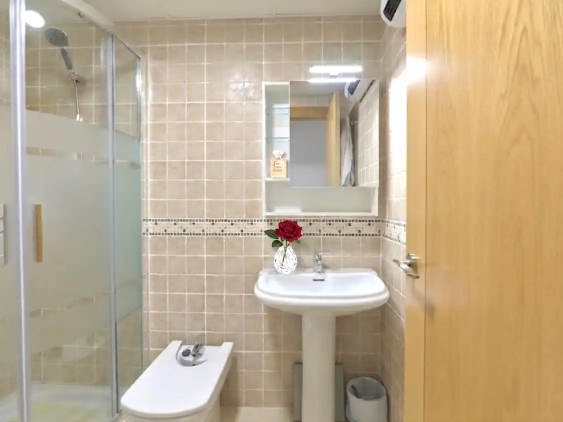 Piso en venta en Carrer de Manuel Broseta, 39, Oliva pueblo Baño de Piso en venta en Oliva con Aire acondicionado y Balcón