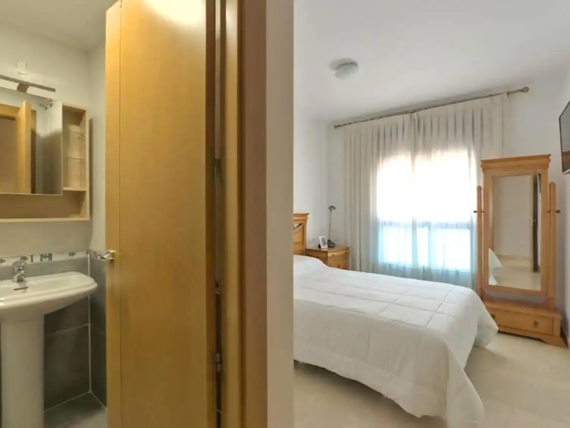 Piso en venta en Carrer de Manuel Broseta, 39, Oliva pueblo Habitación de Piso en venta en Oliva con Aire acondicionado y Balcón
