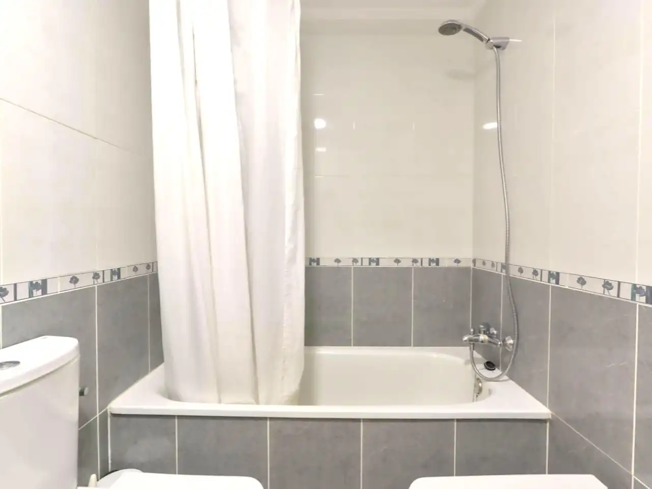 Piso en venta en Carrer de Manuel Broseta, 39, Oliva pueblo Baño de Piso en venta en Oliva con Aire acondicionado y Balcón