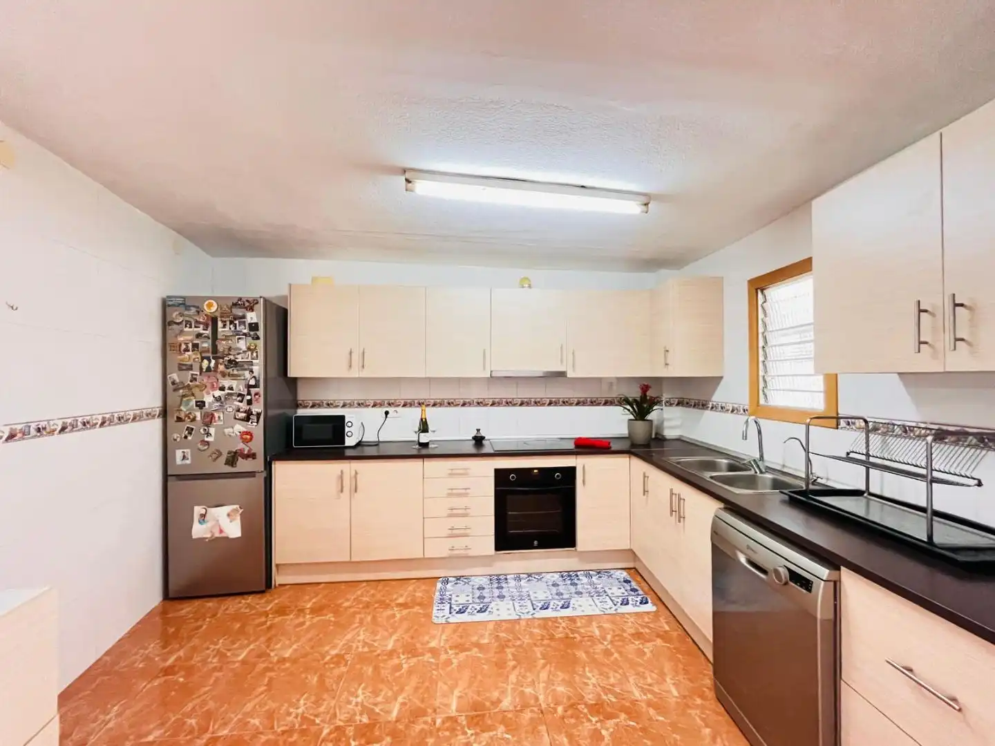 Flat for sale in Carrer Ortega i Gasset, 7, Les Roquetes Kitchen of Flat for sale in Sant Pere de Ribes with Air Conditioner and Private garden