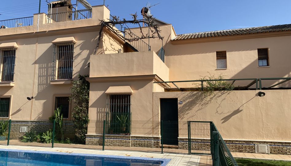 Casa o chalet en venta en A-8001, 121, San José de la Rinconada, La Rinconada - imagen 1 Foto 1 de Casa o chalet en venta en A-8001, 121, San José de la Rinconada, La Rinconada