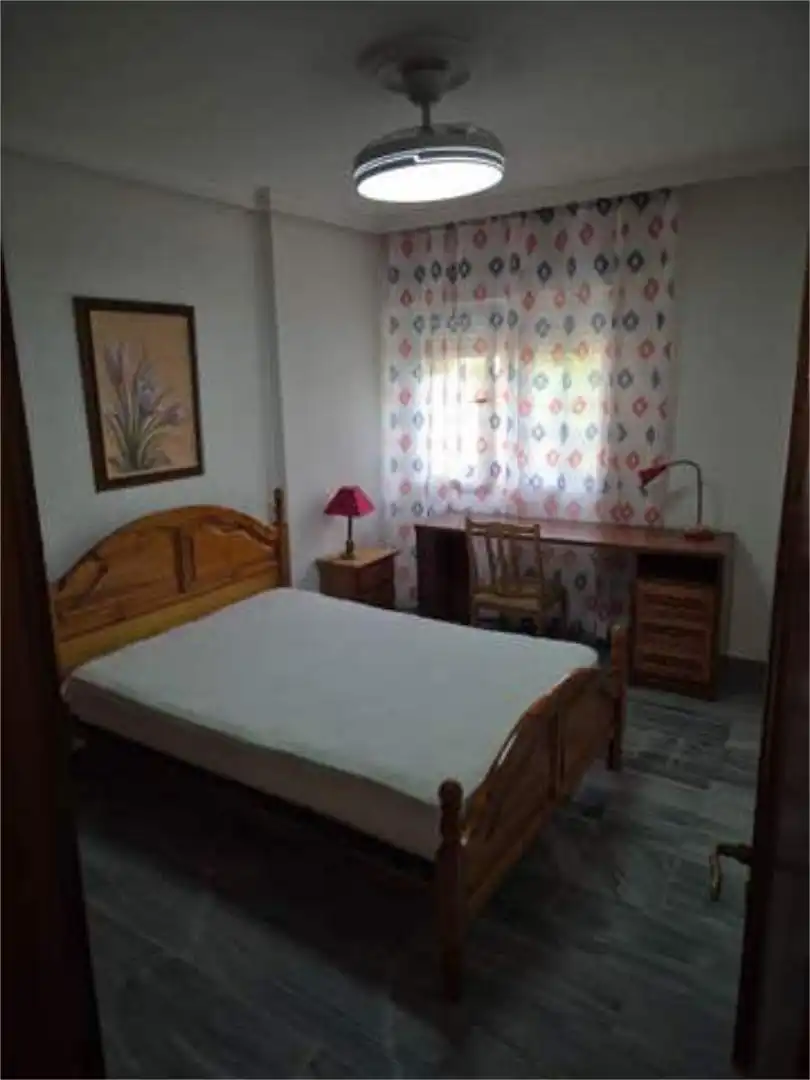 Flat for rent in La Morería Flat for rent in La Morería