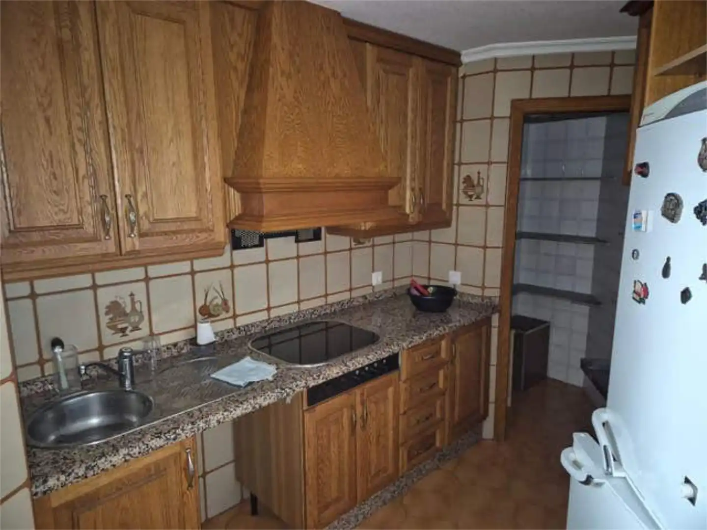 Flat for rent in La Morería Kitchen of Flat for rent in Ciudad Real with Heating, Terrace and Furnished