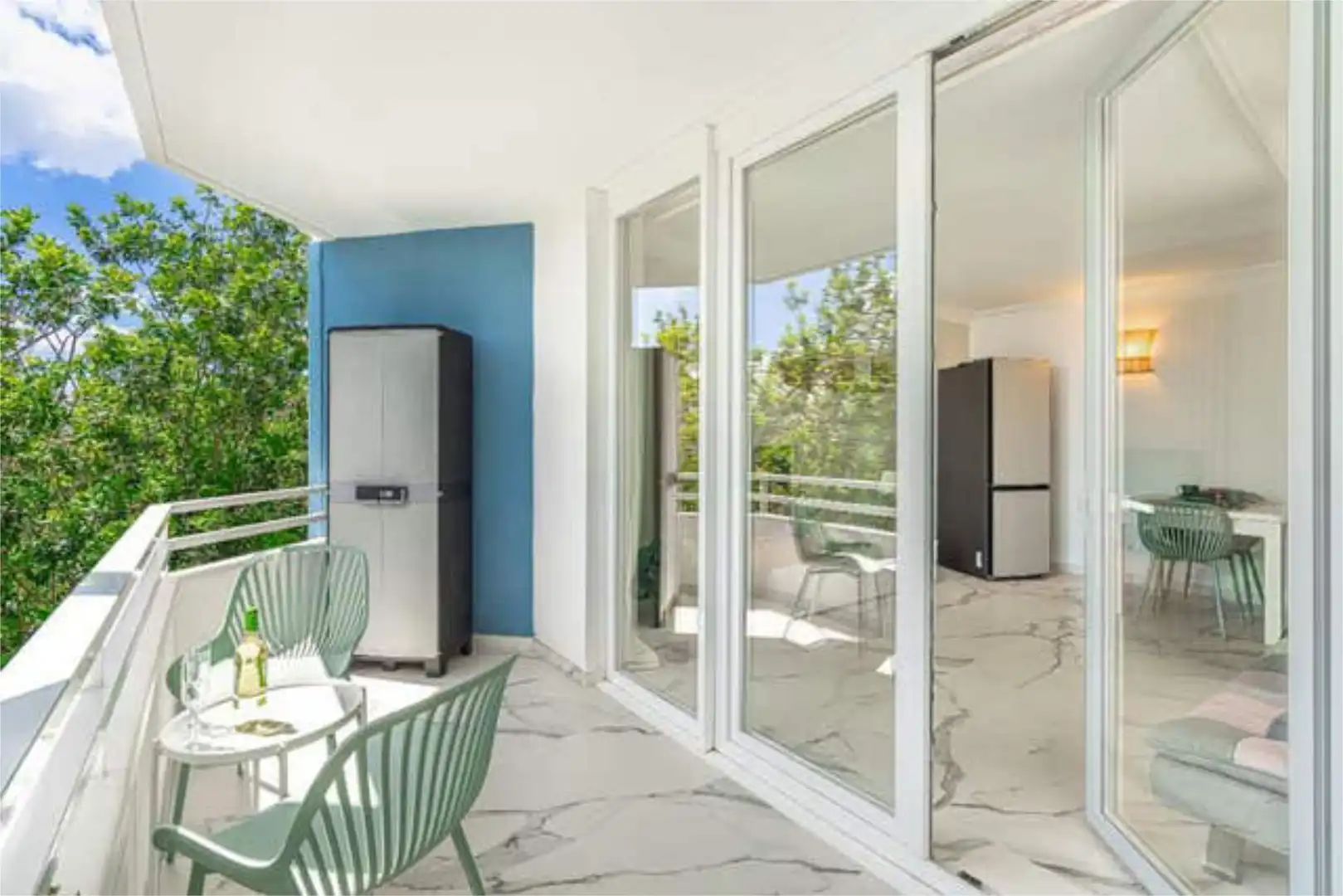 Piso en venta en Palm - Mar Terraza de Piso en venta en Arona con Terraza, Piscina y Amueblado