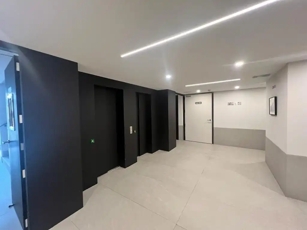 Flat for rent in Madrid  with Air Conditioner, Heating and Storage room