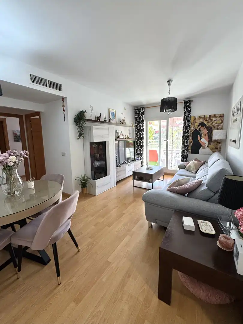 Piso en venta en Calle Oregano, 4, Santangelo Sala de estar de Piso en venta en Benalmádena con Aire acondicionado, Terraza y Piscina