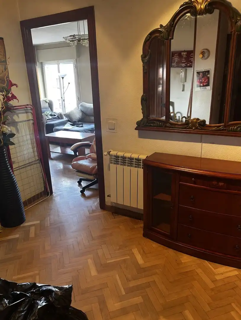 Bedroom of Flat for sale in Madrid