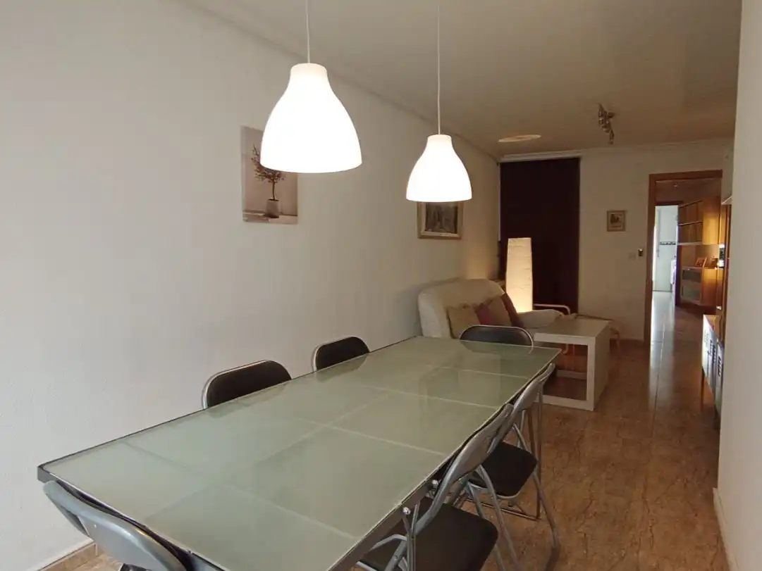 Piso de alquiler en Calle Olivares, 2, Puerta de Cuartos - Avda. de Portugal Comedor de Piso de alquiler en Talavera de la Reina con Aire acondicionado, Calefacción y Jardín privado