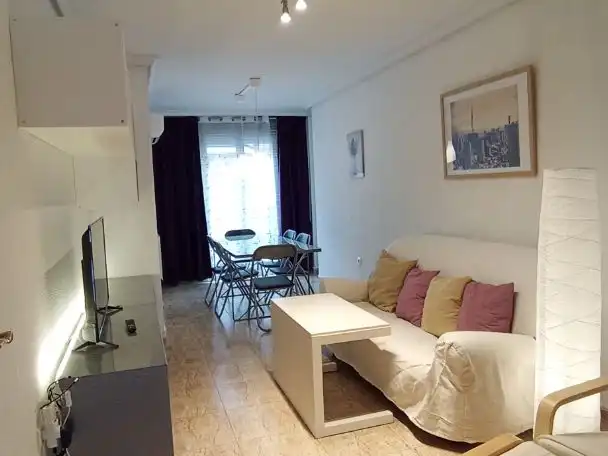 Piso de alquiler en Calle Olivares, 2, Puerta de Cuartos - Avda. de Portugal Sala de estar de Piso de alquiler en Talavera de la Reina con Aire acondicionado, Calefacción y Jardín privado