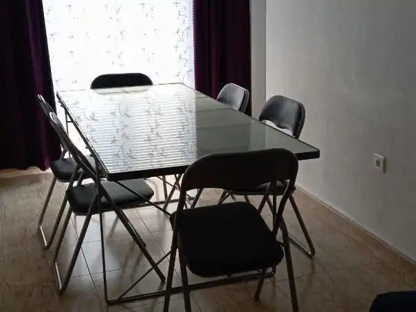 Piso de alquiler en Calle Olivares, 2, Puerta de Cuartos - Avda. de Portugal Comedor de Piso de alquiler en Talavera de la Reina con Aire acondicionado, Calefacción y Jardín privado