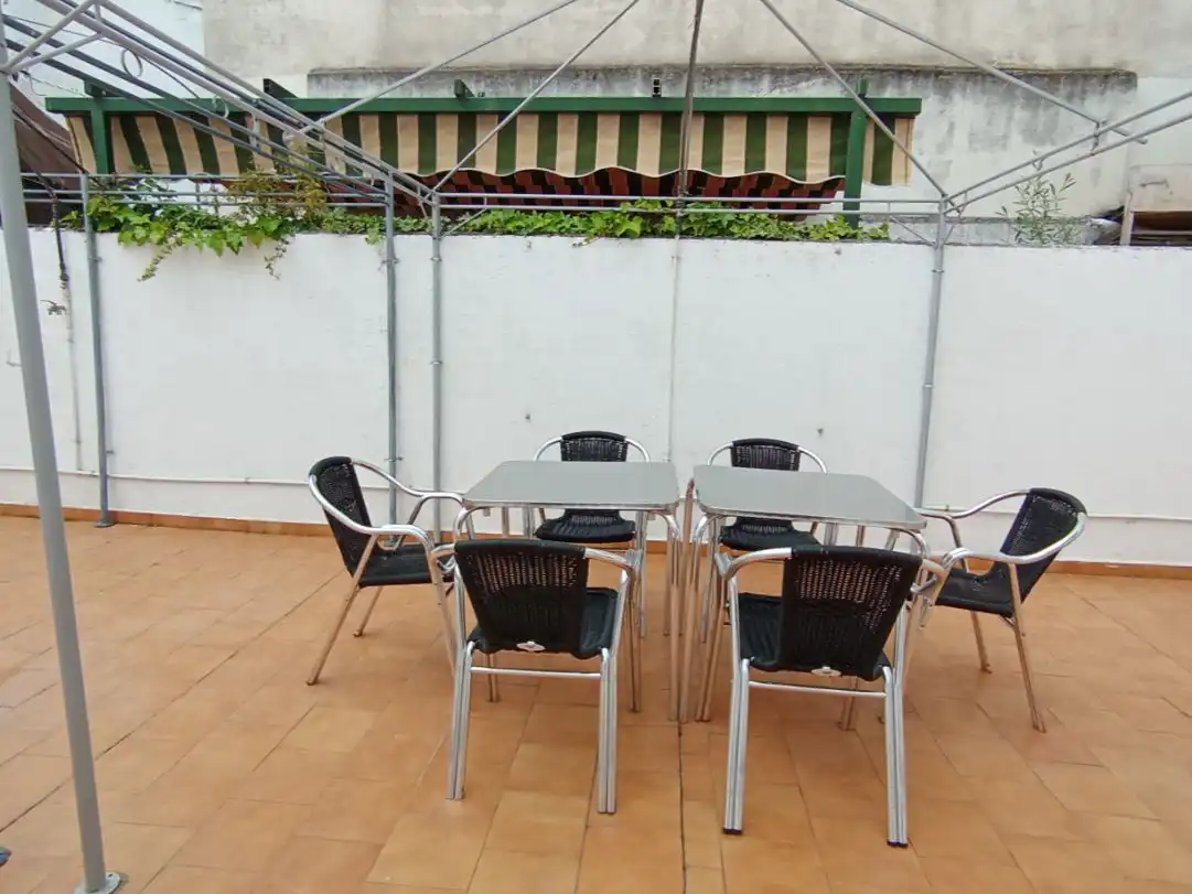 Piso de alquiler en Calle Olivares, 2, Puerta de Cuartos - Avda. de Portugal Terraza de Piso de alquiler en Talavera de la Reina con Aire acondicionado, Calefacción y Jardín privado