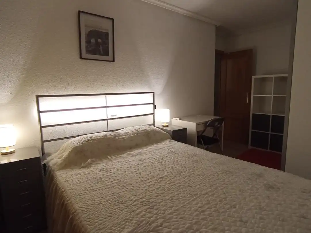 Piso de alquiler en Calle Olivares, 2, Puerta de Cuartos - Avda. de Portugal Habitación de Piso de alquiler en Talavera de la Reina con Aire acondicionado, Calefacción y Jardín privado