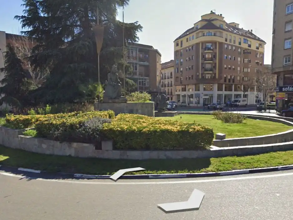 Piso de alquiler en Calle Olivares, 2, Puerta de Cuartos - Avda. de Portugal Vista exterior de Piso de alquiler en Talavera de la Reina con Aire acondicionado, Calefacción y Jardín privado