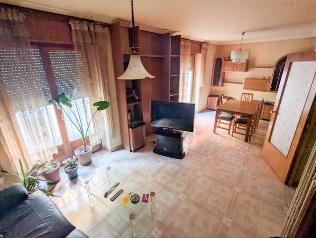 Piso en Venta en Calle Alejandre, 27 en Alcañiz